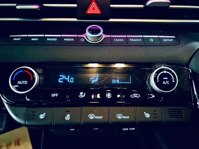 Hyundai Elantra — Фото автомобиля 8