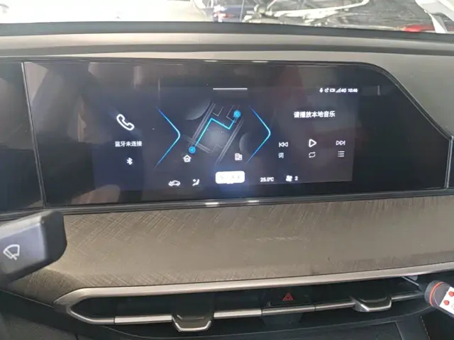 Changan Eado — Фото автомобиля 12