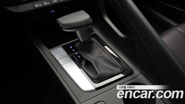 Hyundai Avante — Фото автомобиля 12