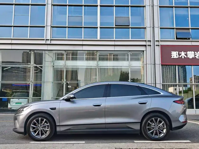 BYD Qin L — Фото автомобиля 3