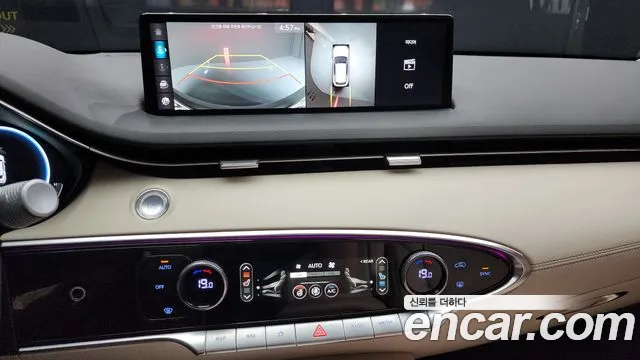 Genesis GV70 2.5T Бензин AWD — Фото автомобиля 12