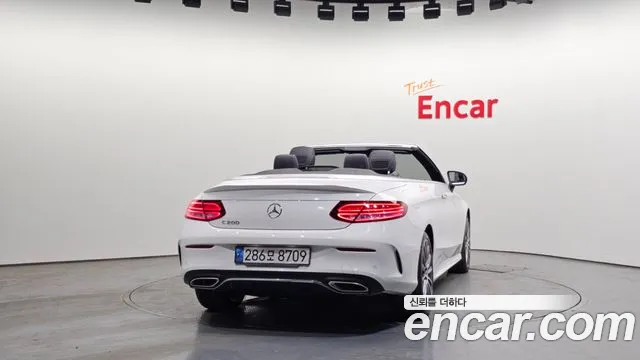 Mercedes-Benz C-Class — Фото автомобиля 4