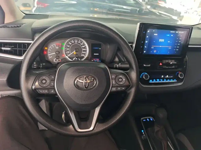 Toyota Corolla — Фото автомобиля 10