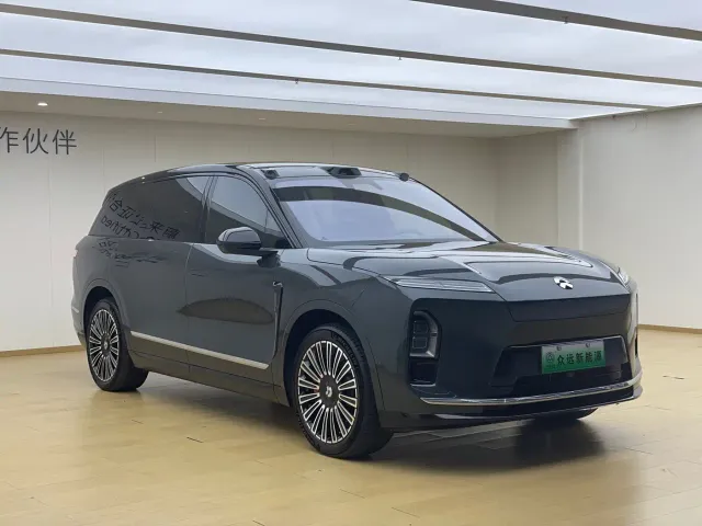 Nio ES8 — Фото автомобиля 4