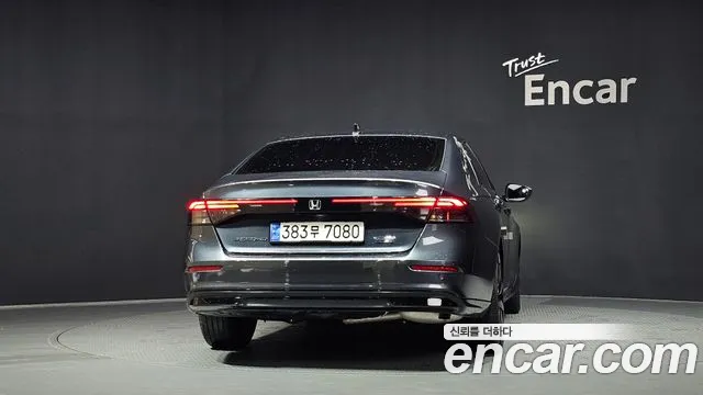 Honda Accord — Фото автомобиля 4