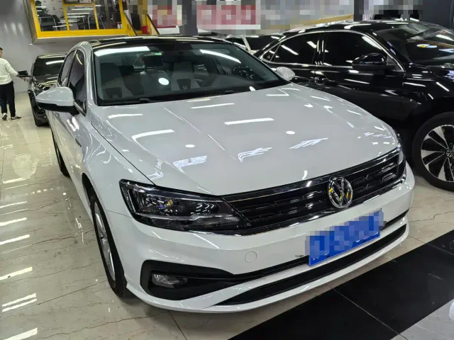 Volkswagen Lamando — Фото автомобиля 3