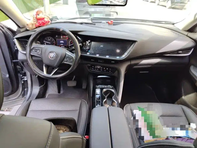 Buick Envision Plus — Фото автомобиля 10