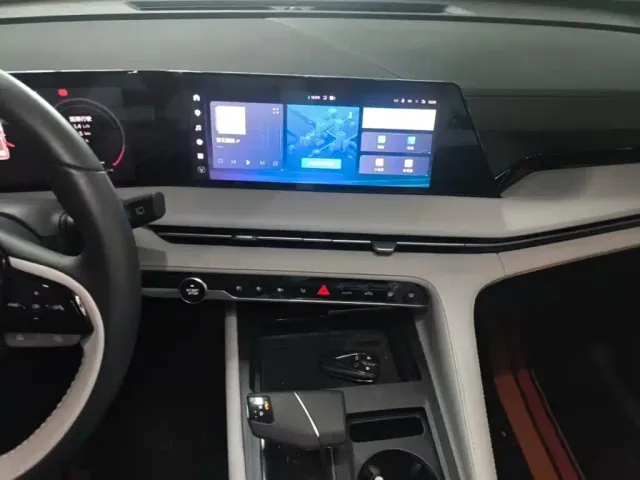 Changan CS75 Plus — Фото автомобиля 12