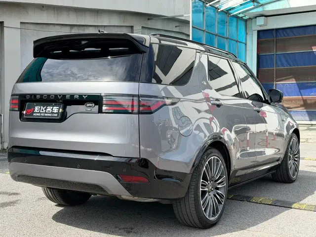 Land Rover Discovery — Фото автомобиля 7