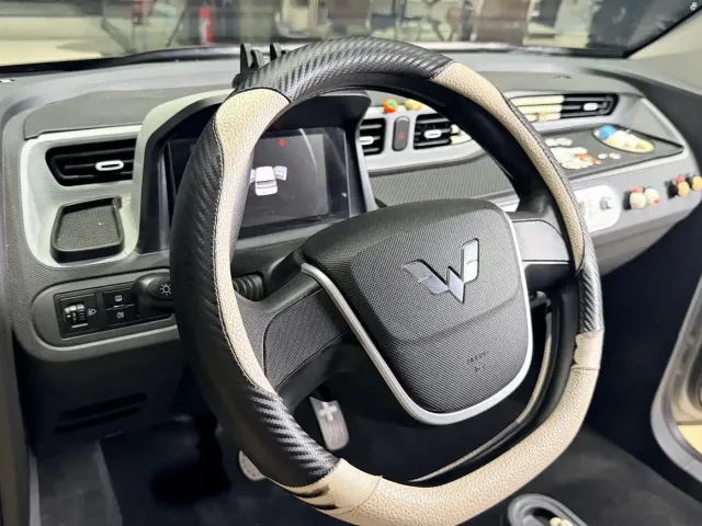 Wuling Hongguang Mini EV — Фото автомобиля 12