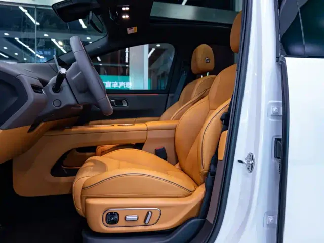 Li Auto i6 — Фото автомобиля 8