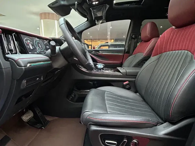 GAC Trumpchi M8 — Фото автомобиля 15
