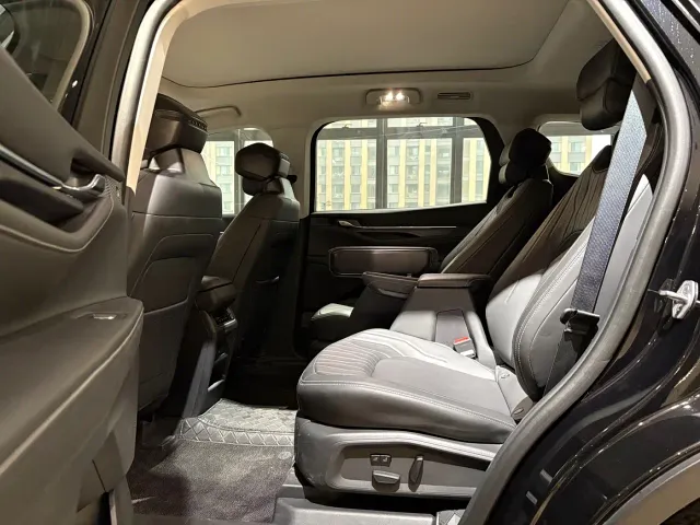 Ford Edge — Фото автомобиля 8