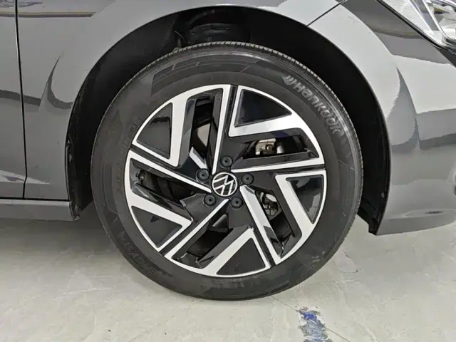 Volkswagen Sagitar — Фото автомобиля 6