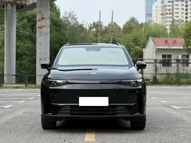 Leapmotor C16 — Фото автомобиля 2