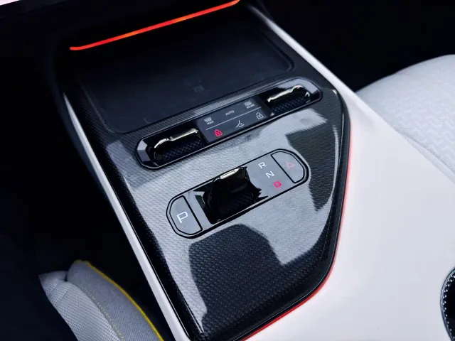 Lotus Emeya — Фото автомобиля 19
