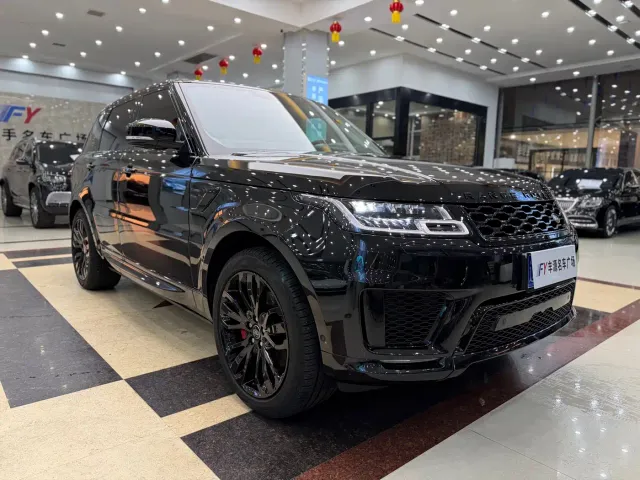Land Rover Range Rover Sport — Фото автомобиля 3