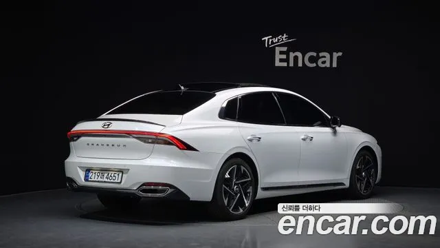 Hyundai Grandeur — Фото автомобиля 2