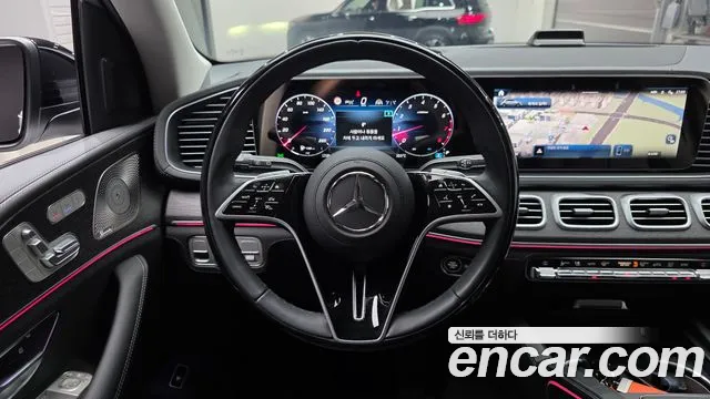 Mercedes-Benz GLE-Class — Фото автомобиля 10