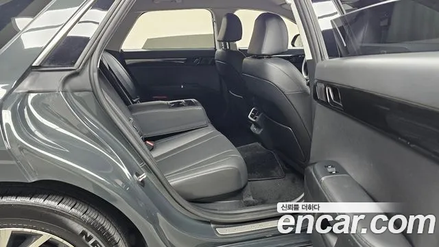 Hyundai Grandeur GN7 — Фото автомобиля 17