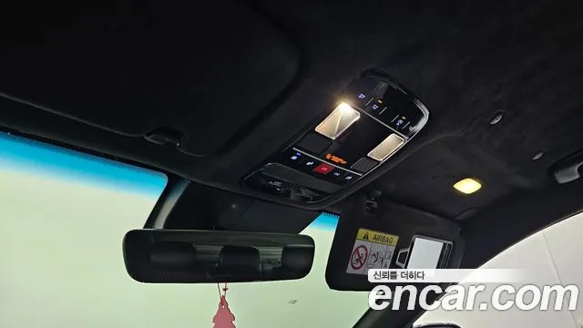 Hyundai Grandeur Grandeur (GN7) 2.5 Бензин 2WD — Фото автомобиля 14