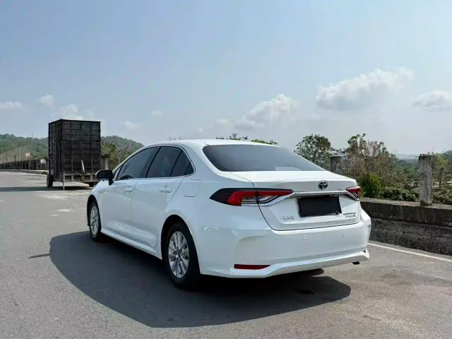 Toyota Corolla — Фото автомобиля 7