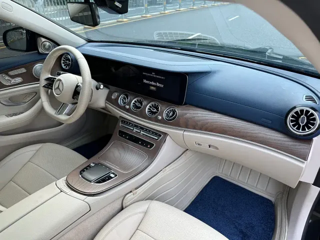 Mercedes-Benz E-Class — Фото автомобиля 7