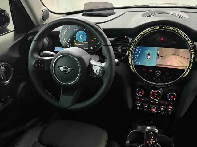 MINI Hatch — Фото автомобиля 8