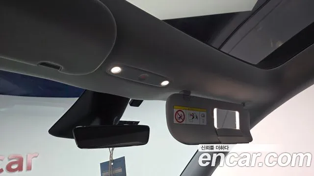 Tesla Model Y — Фото автомобиля 19