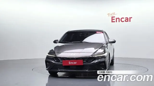 Hyundai Avante CN7 — Фото автомобиля 3