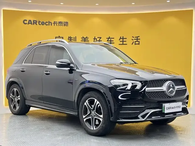 Mercedes-Benz GLE-Class — Фото автомобиля 2