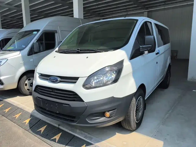 Фотография автомобиля — Ford Transit