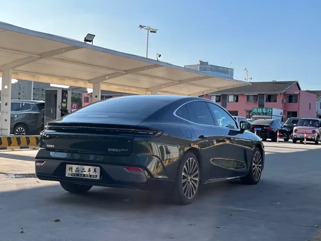 Geely Galaxy Xingyao 8 — Фото автомобиля 6