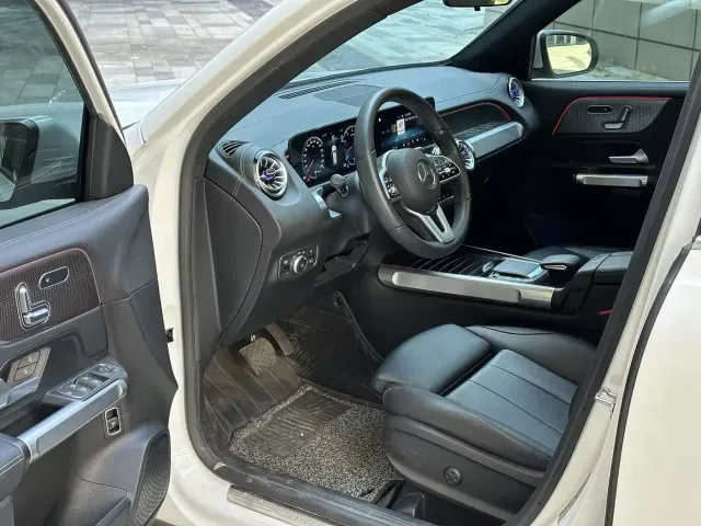 Mercedes-Benz GLB-Class — Фото автомобиля 13