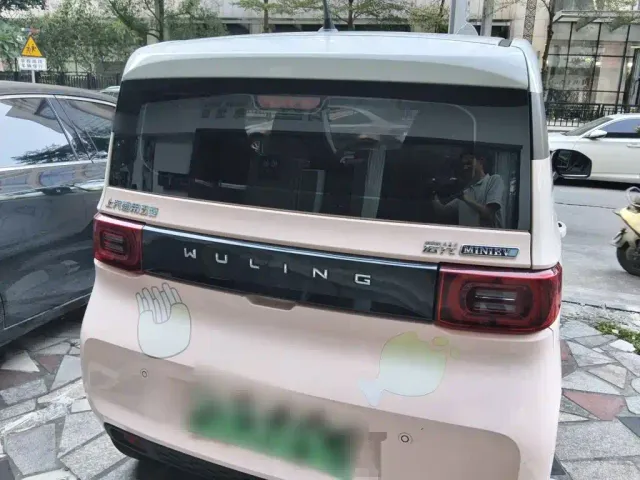 Wuling Hongguang Mini EV — Фото автомобиля 5
