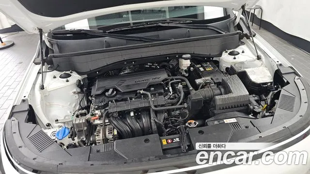 Hyundai Kona Kona (SX2) Бензин 2.0 2WD — Фото автомобиля 6