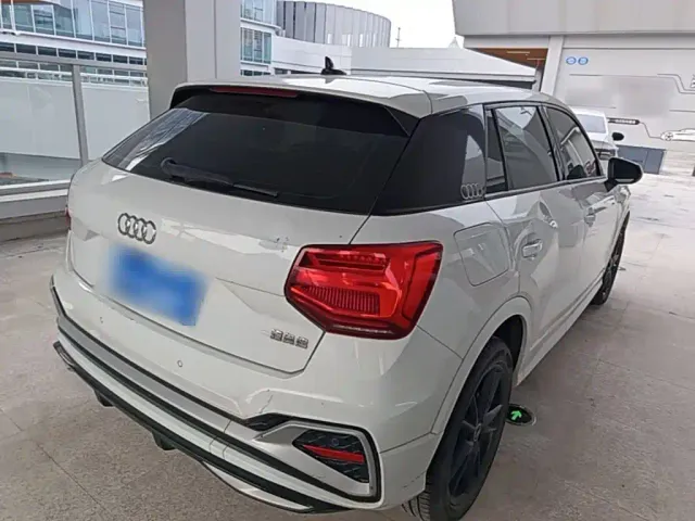 Audi Q2L — Фото автомобиля 6