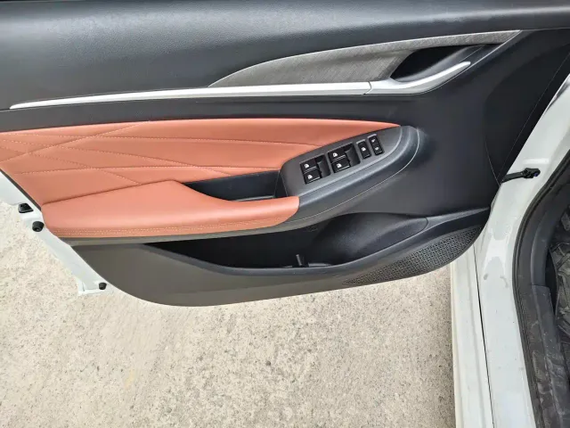 Changan Eado — Фото автомобиля 9