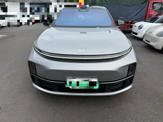 Li Auto L7 — Фото автомобиля 2