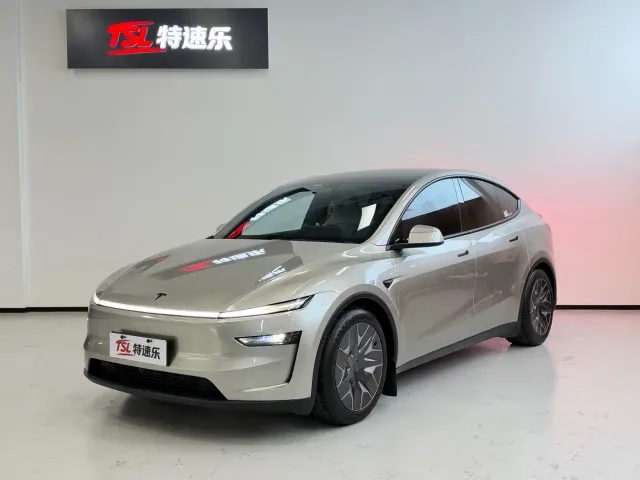 Фотография автомобиля — Tesla Model Y L