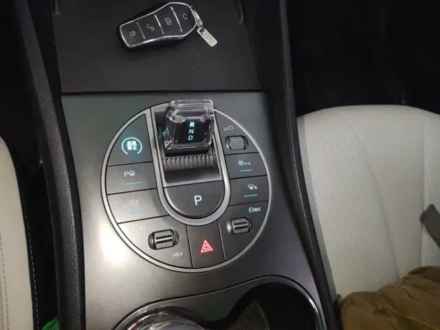 BYD Seal 05 DM-i — Фото автомобиля 13