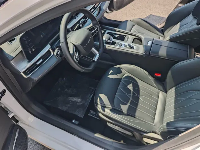 Chery Arrizo 8 — Фото автомобиля 18