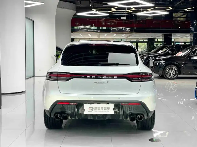 Porsche Macan — Фото автомобиля 12