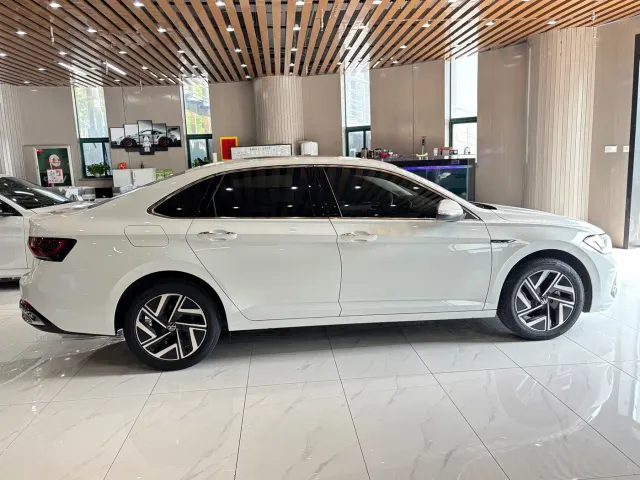 Volkswagen Sagitar — Фото автомобиля 6