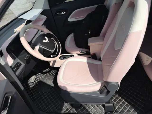 Wuling Hongguang Mini EV — Фото автомобиля 14