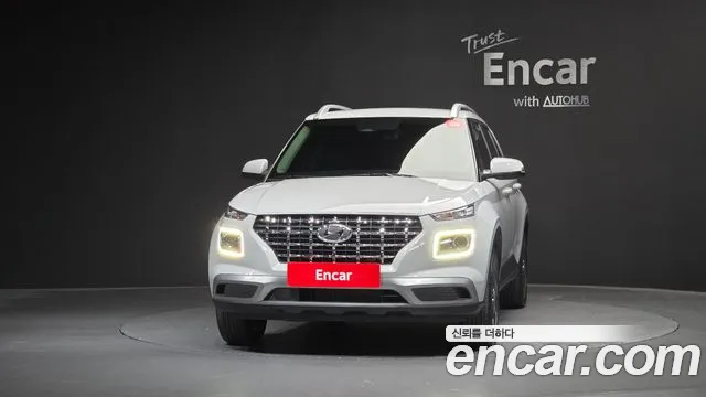Hyundai Venue — Фото автомобиля 3