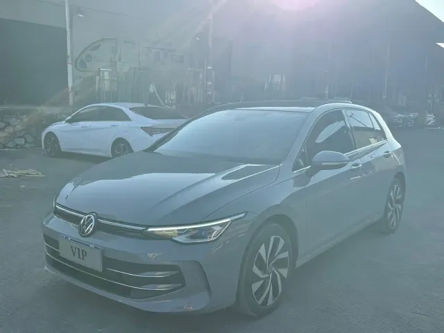 Фотография автомобиля — Volkswagen Golf