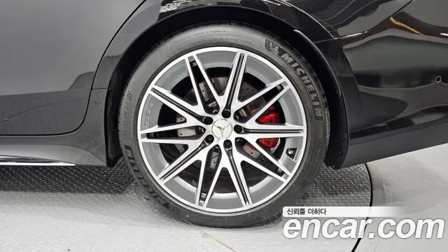 Mercedes-Benz AMG GT 4 двери 43 4MATIC+ — Фото автомобиля 18