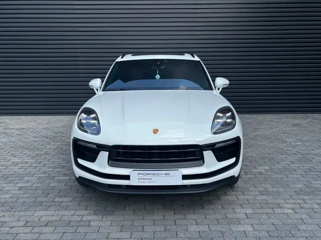 Porsche Macan — Фото автомобиля 3