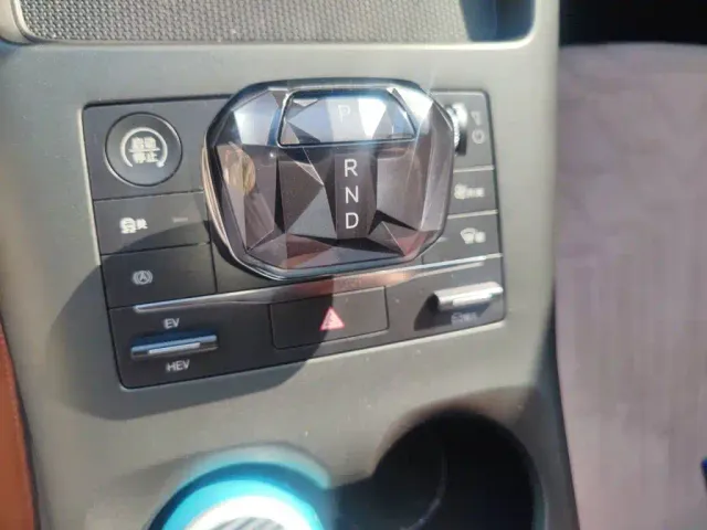 BYD Qin PLUS — Фото автомобиля 6